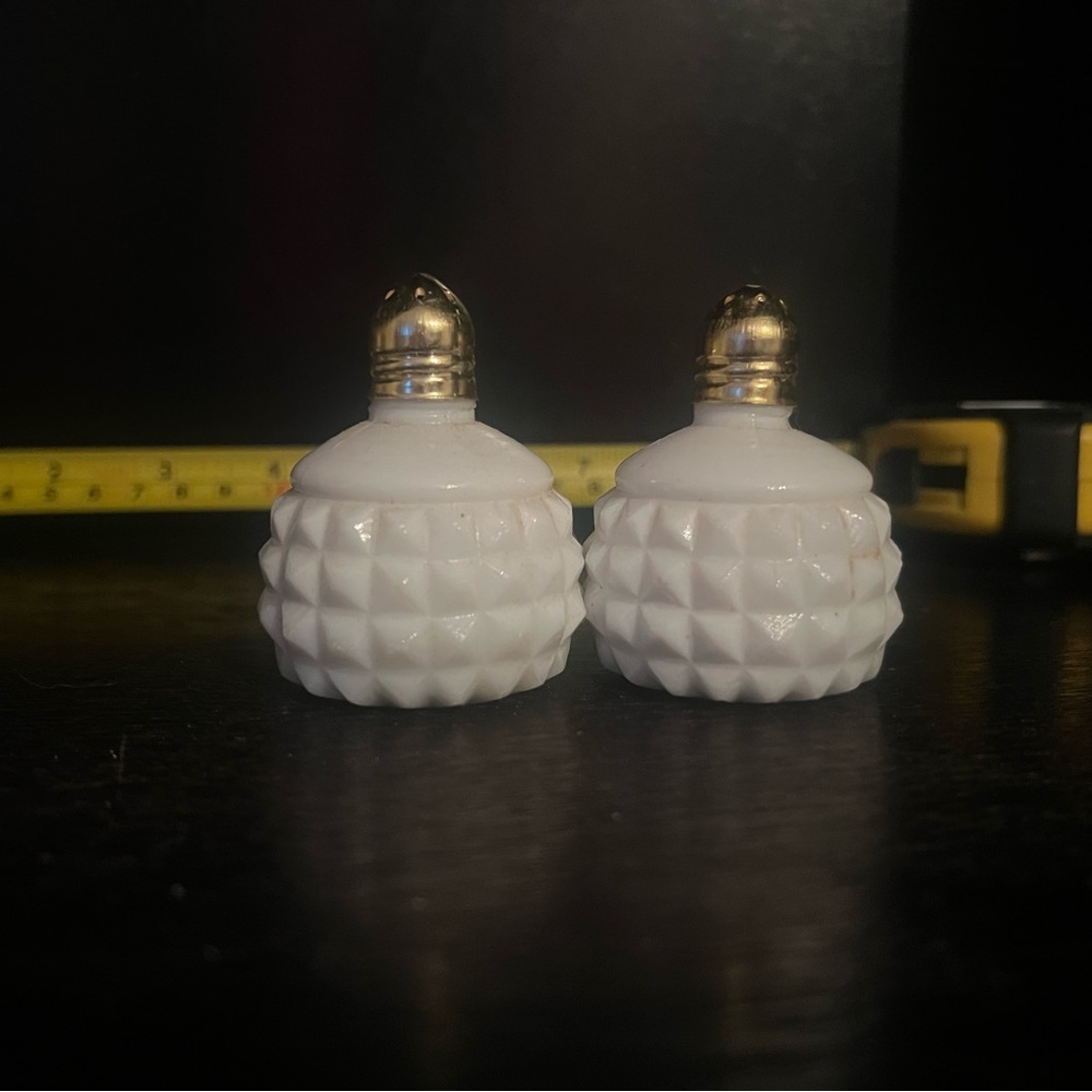 Vintage Milk Glass Salt and Pepper Shakers Diamond Cut Round Gold Metal Cap